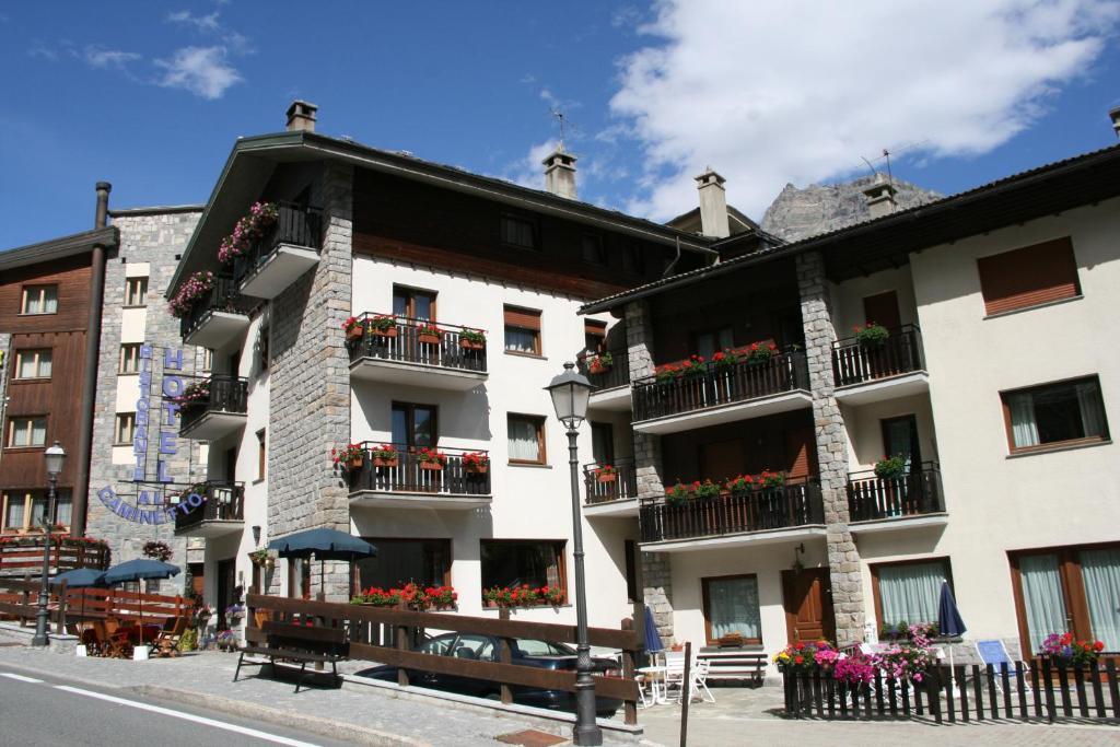 Hotel Al Caminetto Valtournenche Exterior foto